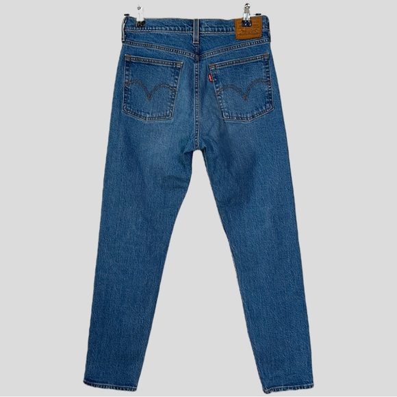 LEVI’S Premium Wedgie Icon Fit Jeans in These Dreams, 27 - Picture 5 of 16